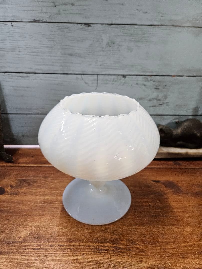 フランスアンティーク オパールセントガラスの花瓶 グラス 花入れ フラワーベース