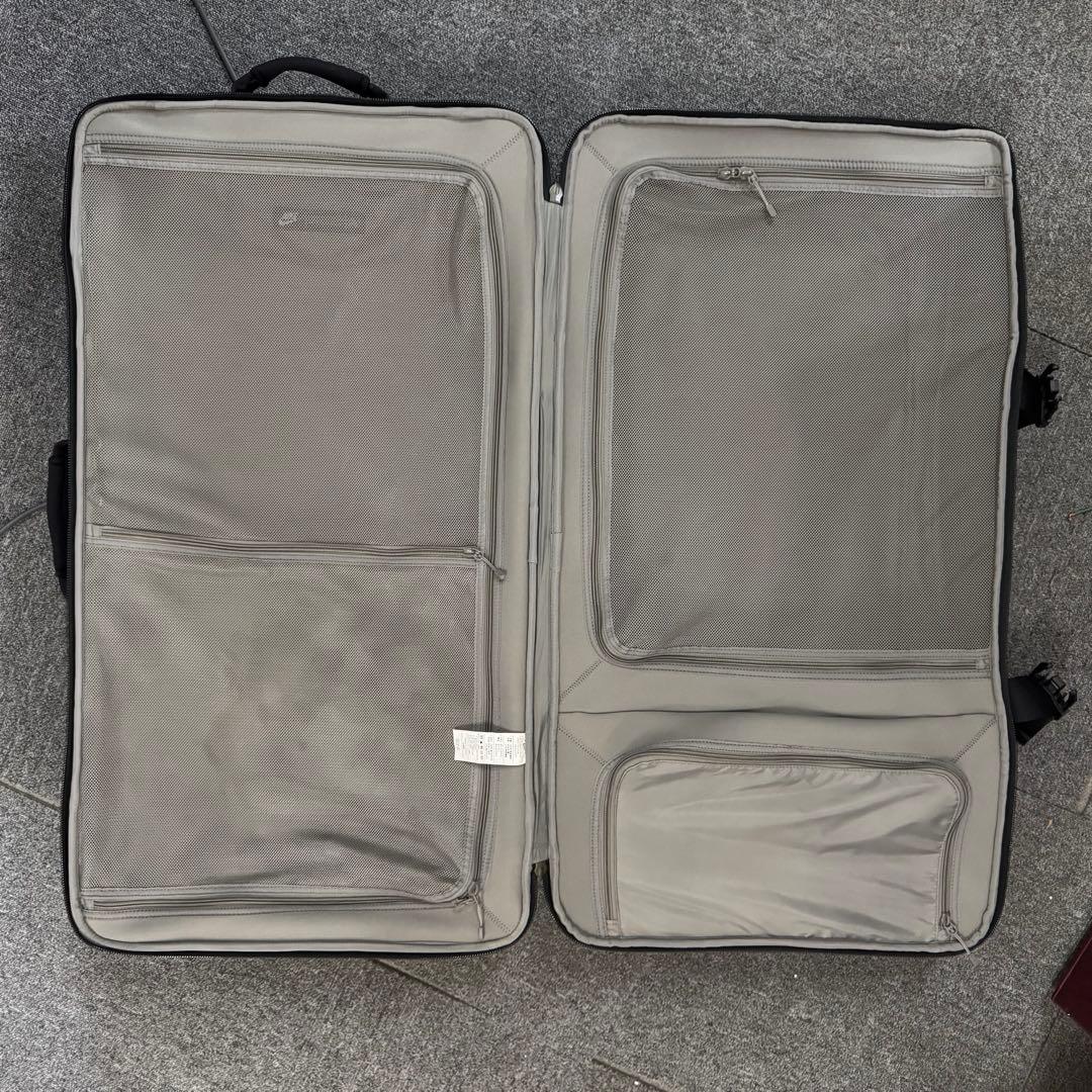 田*太様 NIKE ナイキ 大型キャリー キャリーケース スーツケース ブラック