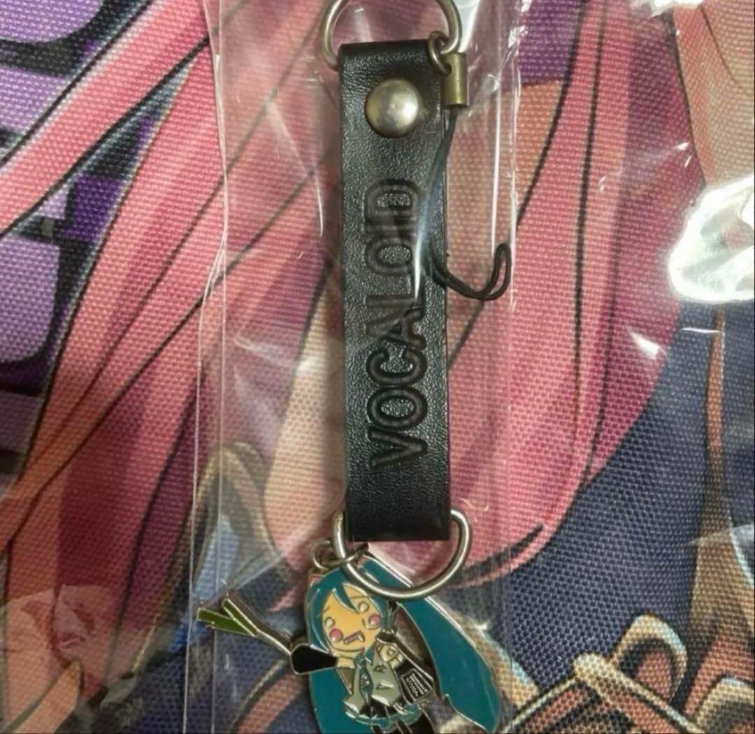 希少初音ミク3Ꭰファイル美品 巡音ルカトートバッグ非売品新品未開封+ストラップ付