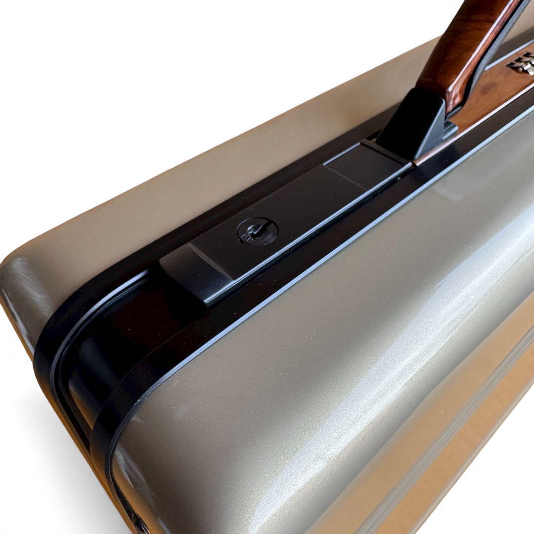 のほほん 　BRIC'S ブリックス　ゴールド ビジネスバッグ　アタッシュ