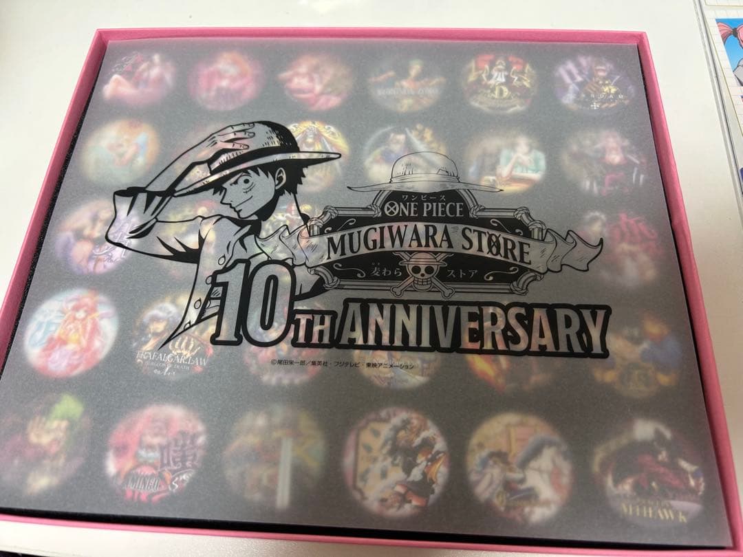 ONE PIECE MUGIWARA STORE 10周年缶バッジセット