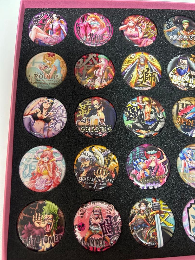 ONE PIECE MUGIWARA STORE 10周年缶バッジセット