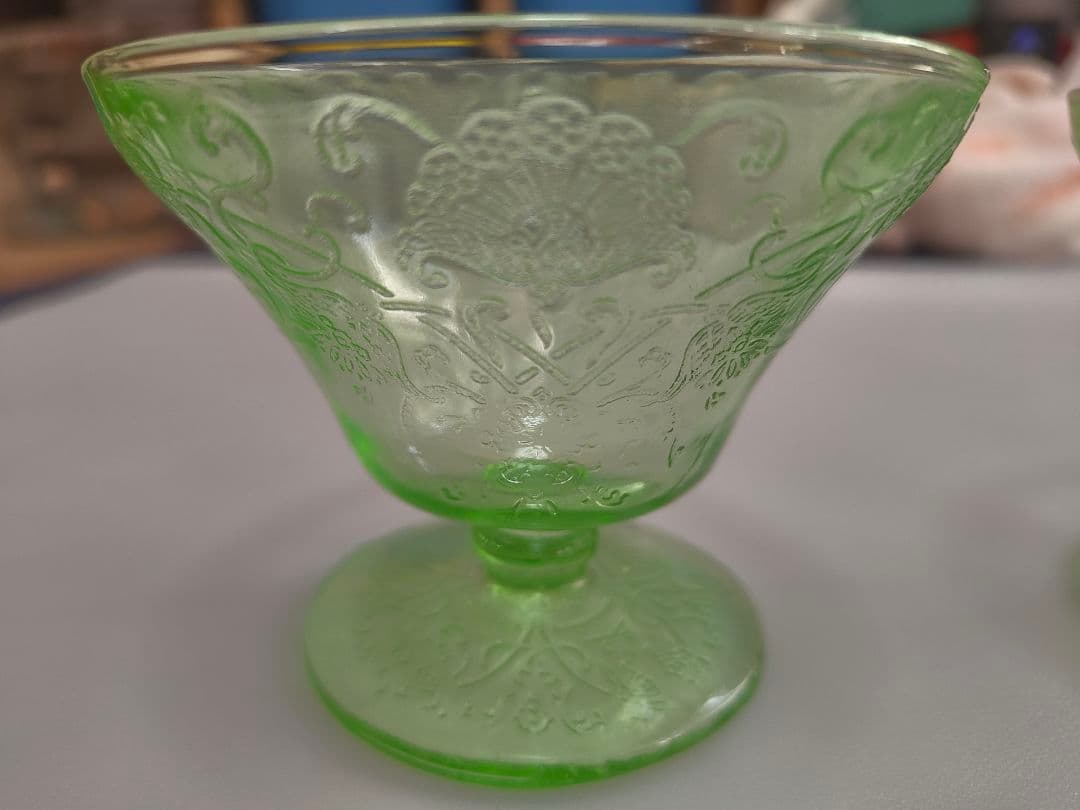 ウランガラス　シャーベットグラス　２つ