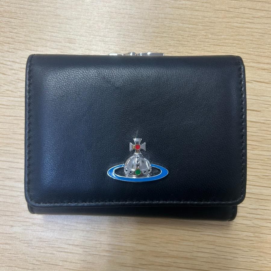 ヴィヴィアンウエストウッド 三つ折り財布 黒 ブラック