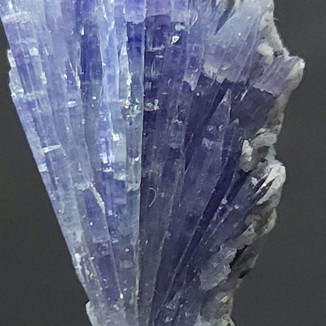 レア✨天然非加熱 スプレータイプ タンザナイト＆カルサイト共生原石