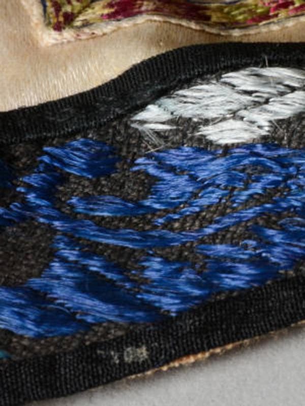 【珍】　★ 山水仕女図繍片 ★　民国時期　刺繍 山水紋 仕女紋　民間織繍