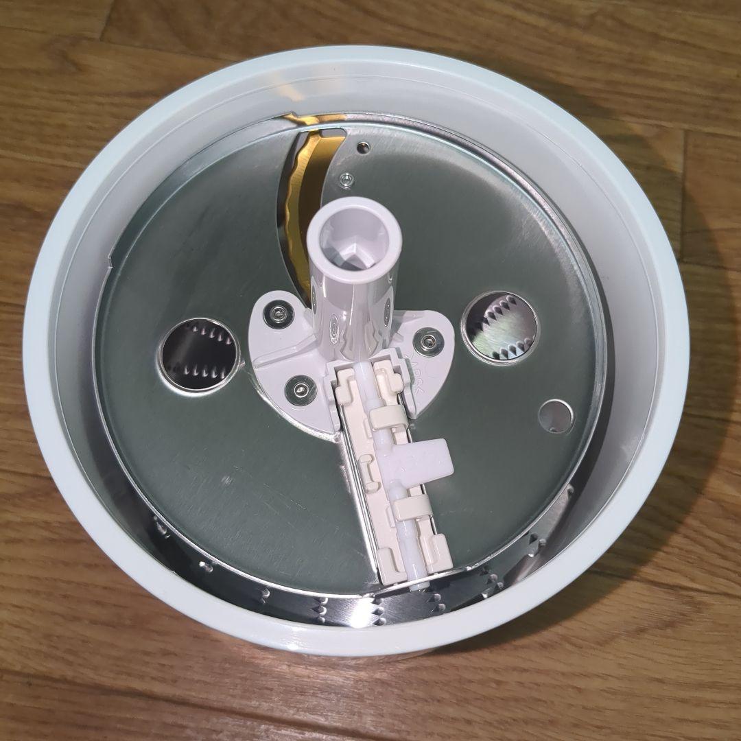 【極美品】Panasonic フードプロセッサー MK-K81-W ホワイト