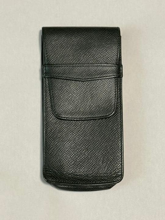 ヴィトン タイガ ダークグリーン ペンケース メガネケース