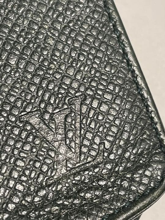 ヴィトン タイガ ダークグリーン ペンケース メガネケース