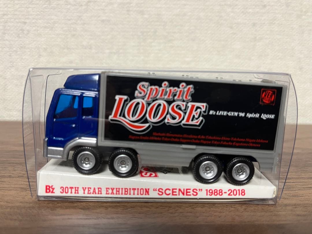 B'z ツアートラック LOOSE