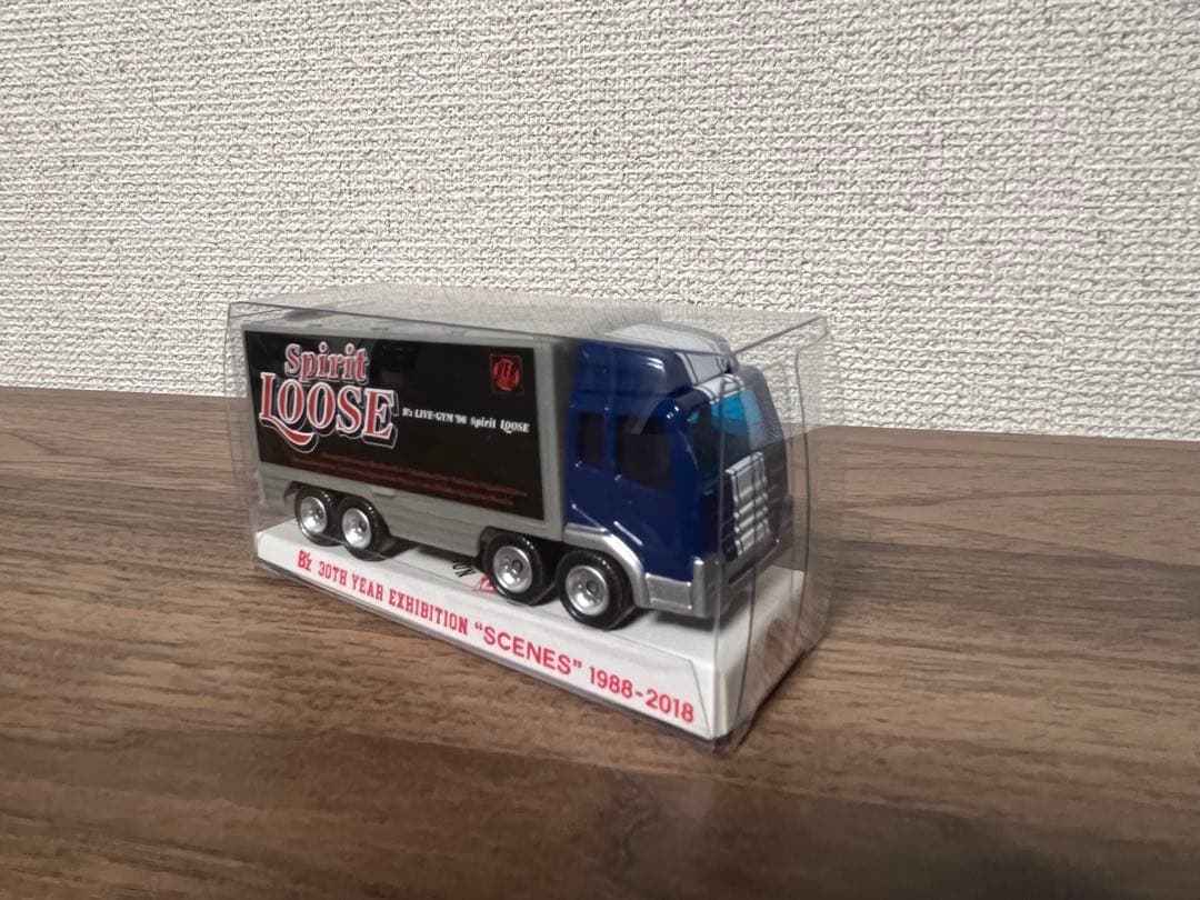 B'z ツアートラック LOOSE