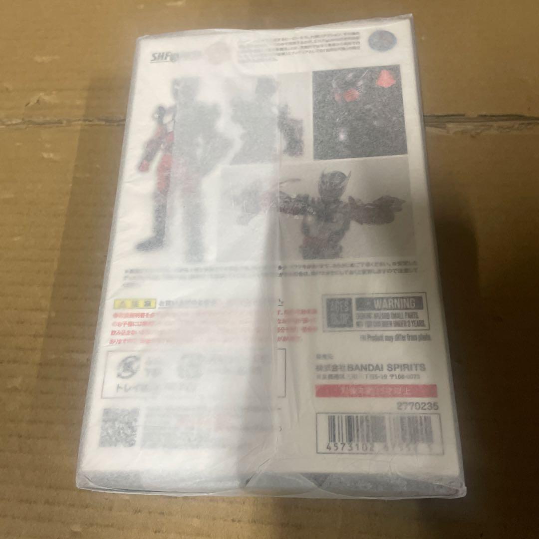 真骨彫製法　S.H.Figuarts 仮面ライダー龍騎