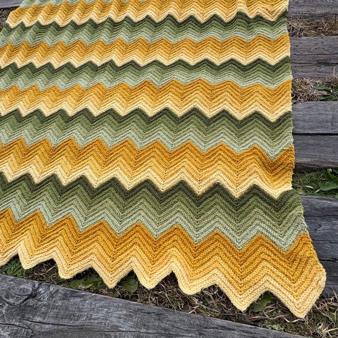 【USA vintage】グラニーブランケット ギザギザ 膝掛け ラグ