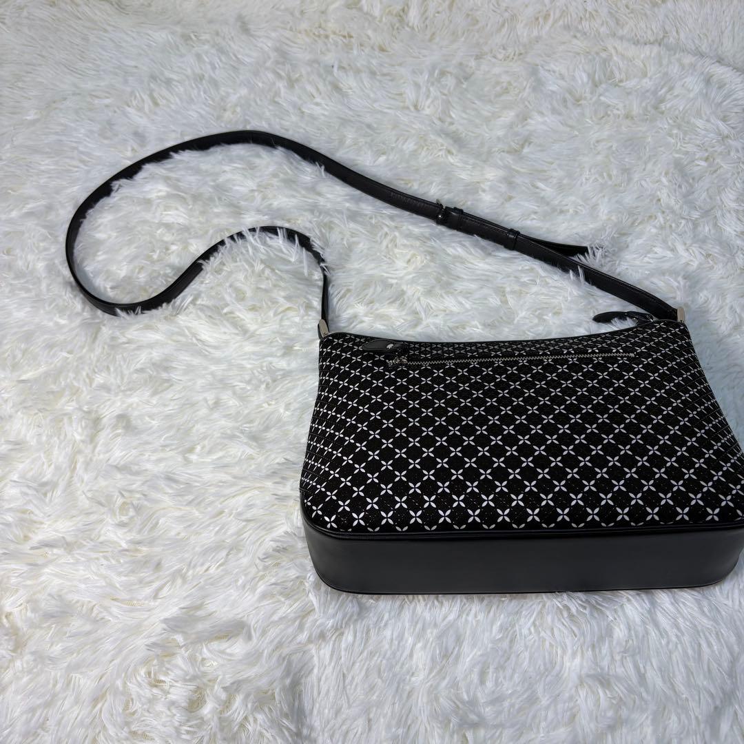 印傳屋 印伝 未使用級　ショルダー バッグ そよか 七宝　保存袋　箱付き