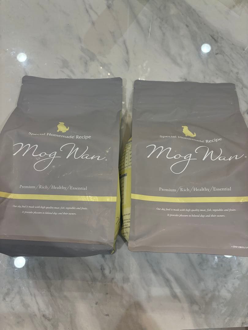 モグワン ドッグフード 1.8kg×2袋 賞味期限2026年2/28と3/18