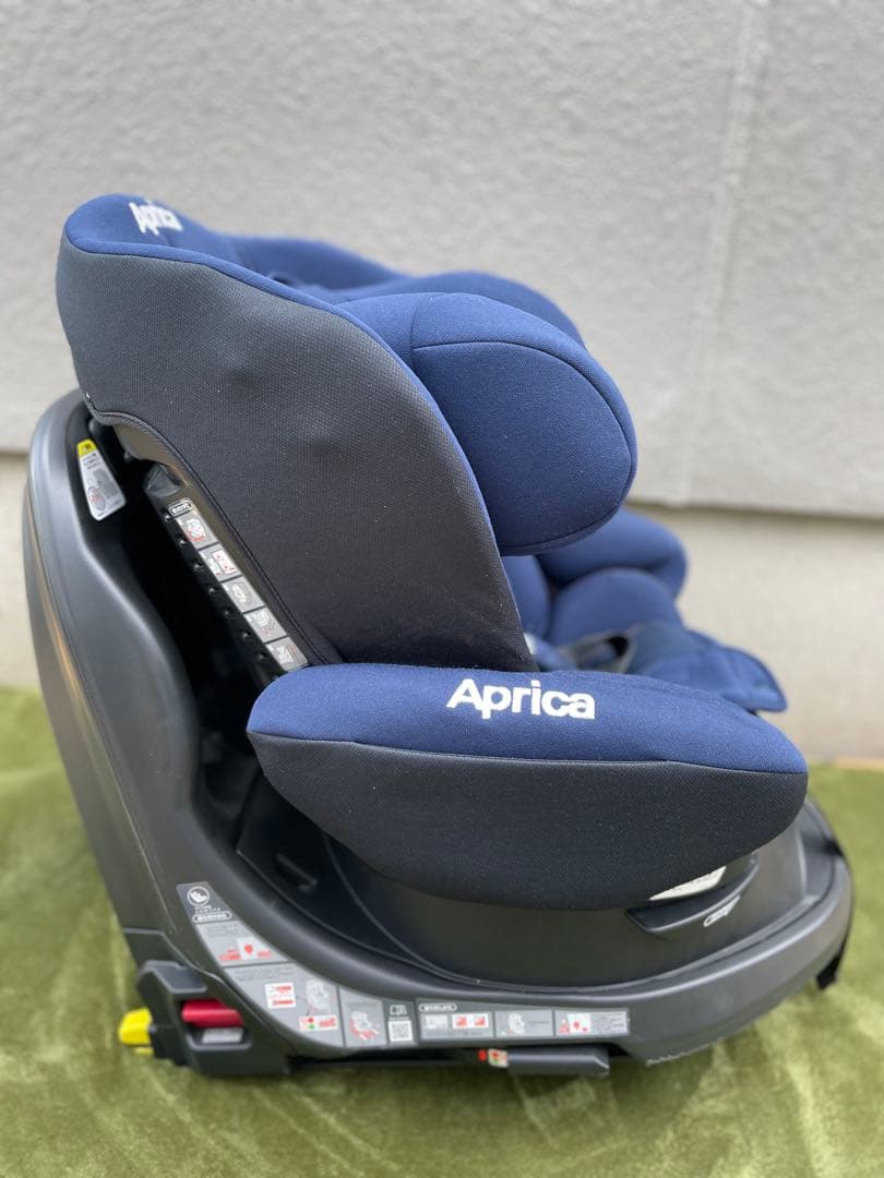 美品　【ISOFIX】Apricaディアターンプラス　AB チャイルドシート