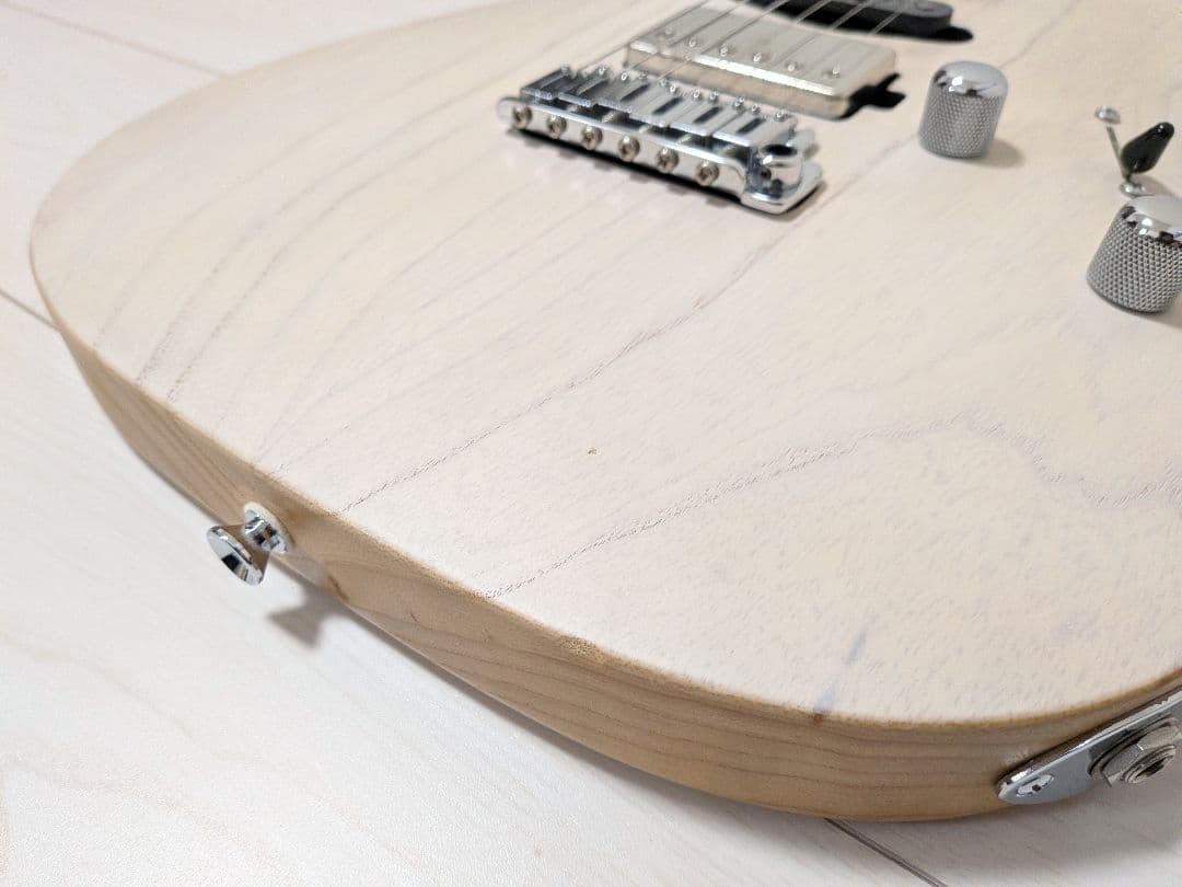 【送料無料】 Saito Guitars S-622 Trans White
