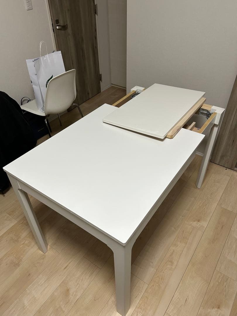IKEA EKEDALEN エーケダーレン ダイニングテーブル ホワイト 伸縮