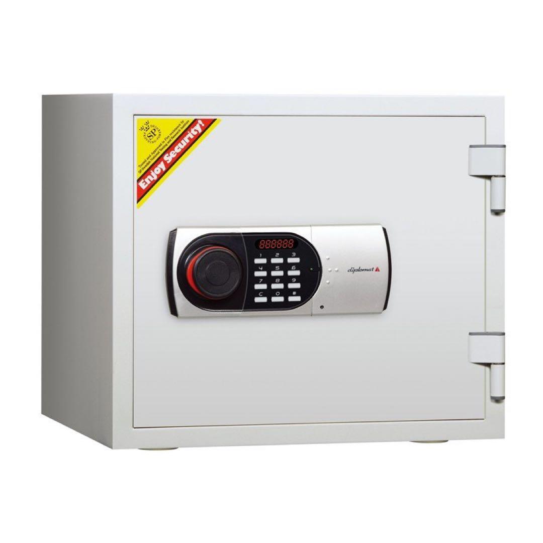 ディプロマット・ジャパン / 耐火・耐水金庫 19ℓ