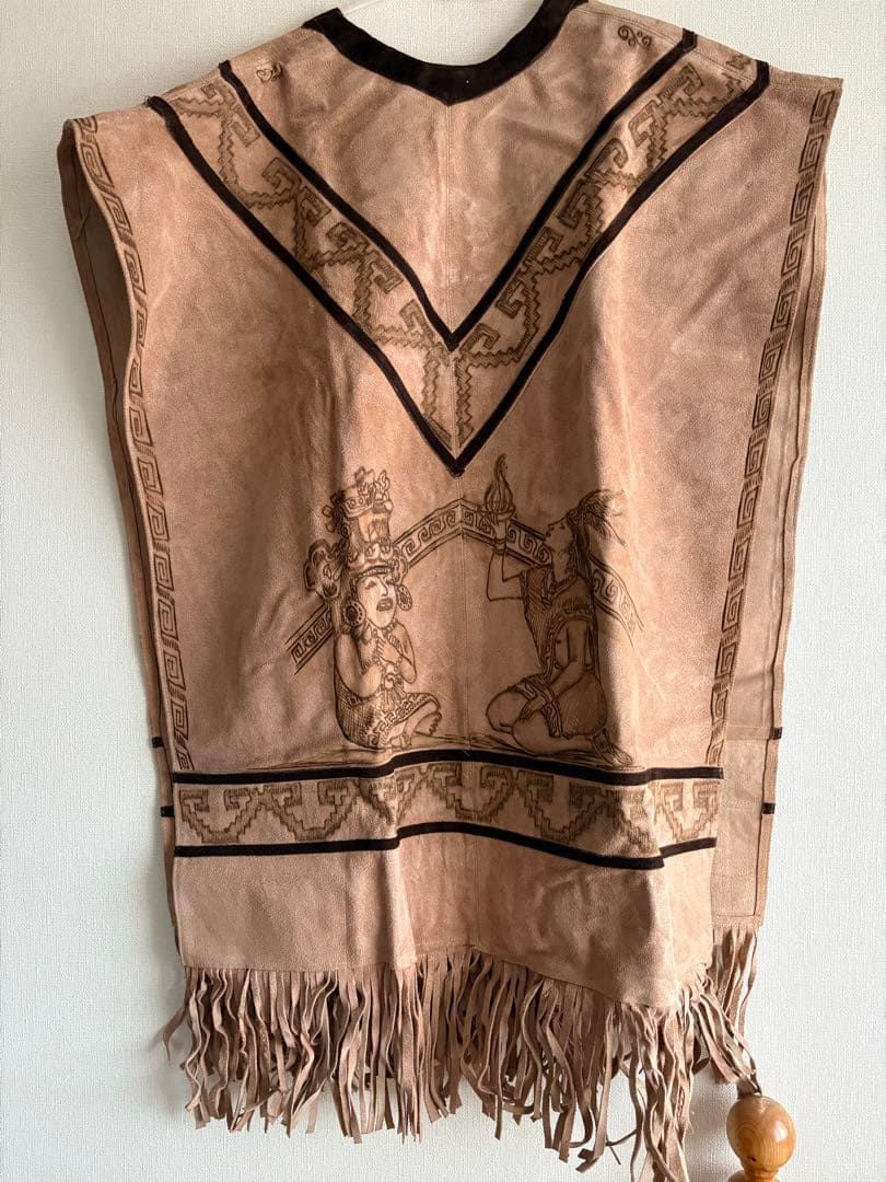 革製　民族衣装