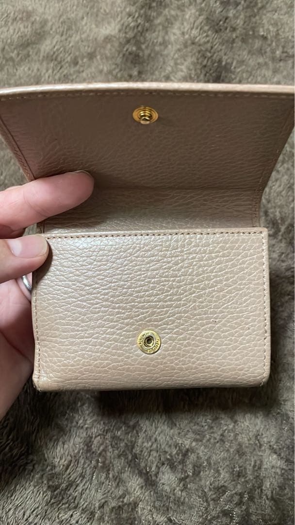 Gucci GGマーモント　ベージュ レザー三つ折り財布