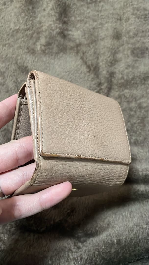 Gucci GGマーモント　ベージュ レザー三つ折り財布