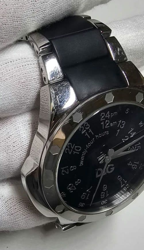 G*n様 D&G　ドルチェ&ガッバーナ　ブラック　アナログ腕時計　24時間表示