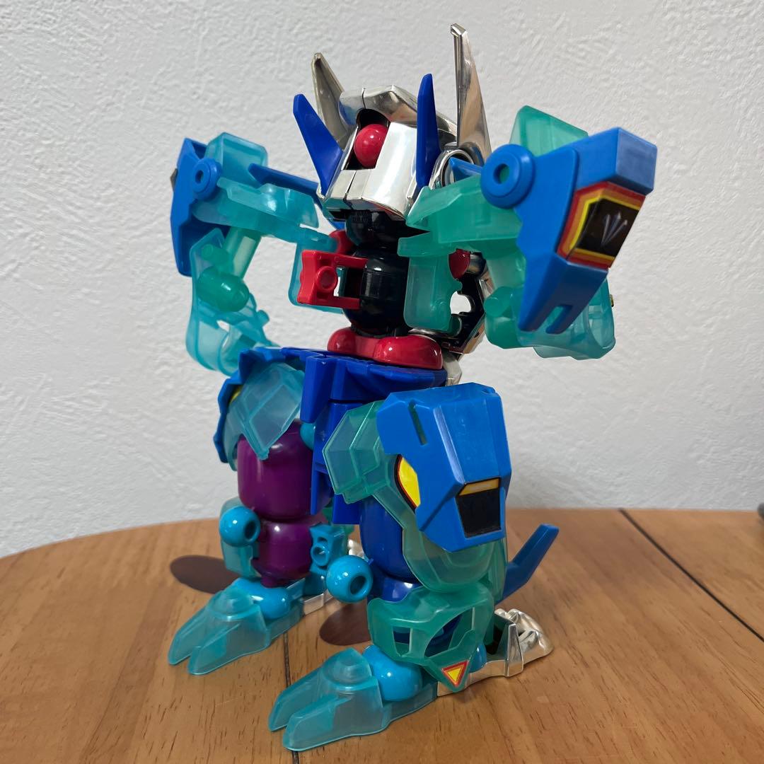 お*た様 ビーダマン？　3体合体ロボ