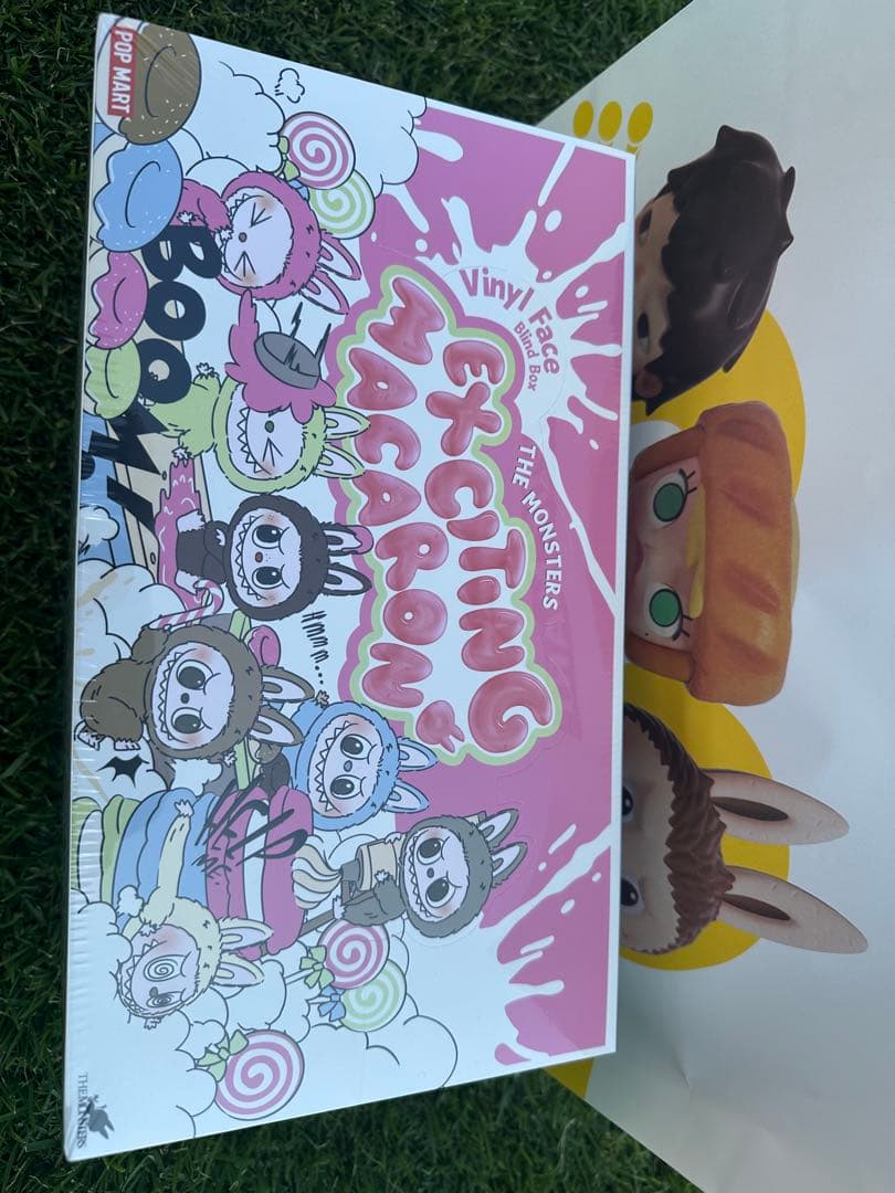 THE MONSTERS Exciting Macaron アソートボックス