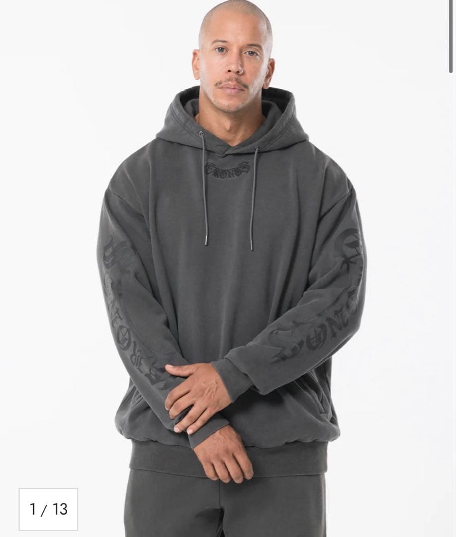 トップス CRONOS BLACKLETTER HOODIE V BLACKxBLACK