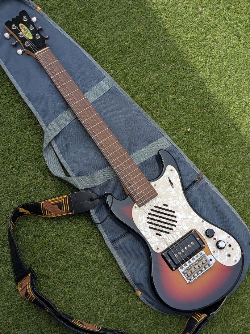 マリンライダー エレキギター サンバースト 動作OK アンプ内蔵ギター