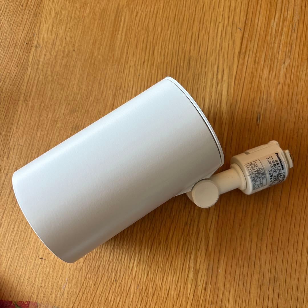 【集光】Panasonic LEDスポットライト ホワイト E26 温白色