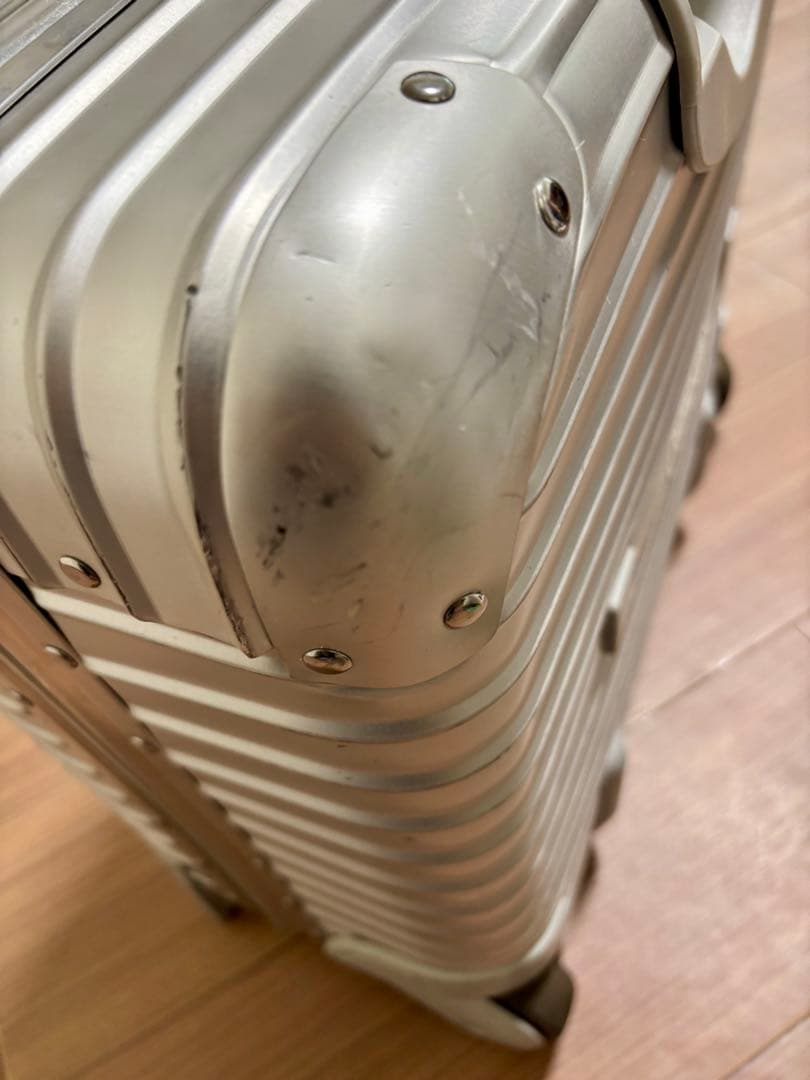 【希少 】リモワ トパーズ ビジネストローリー ルフトハンザ 747-8 アルミ