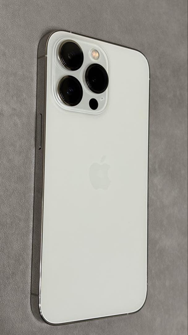 Apple iPhone13pro 256GBホワイト 本体 バッテリー100%