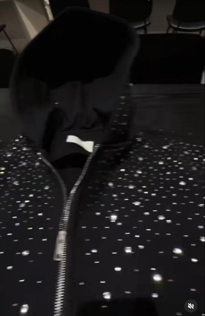 VYBES ラインストーンギャラクシージップアップ ピンク / M