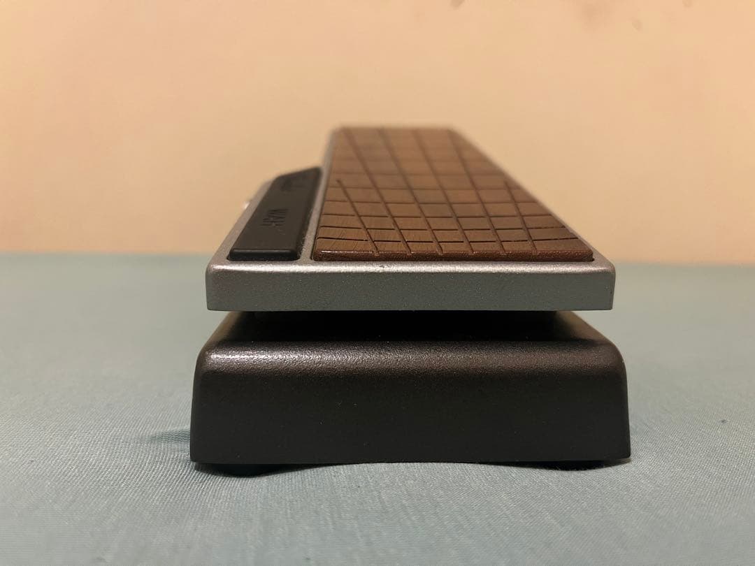 ギター FENDER Tread-Light Wah Pedal