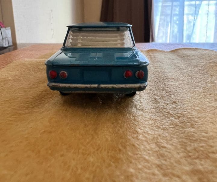 シボレーコルベア 1961年製　コーギートイズ　　箱無し