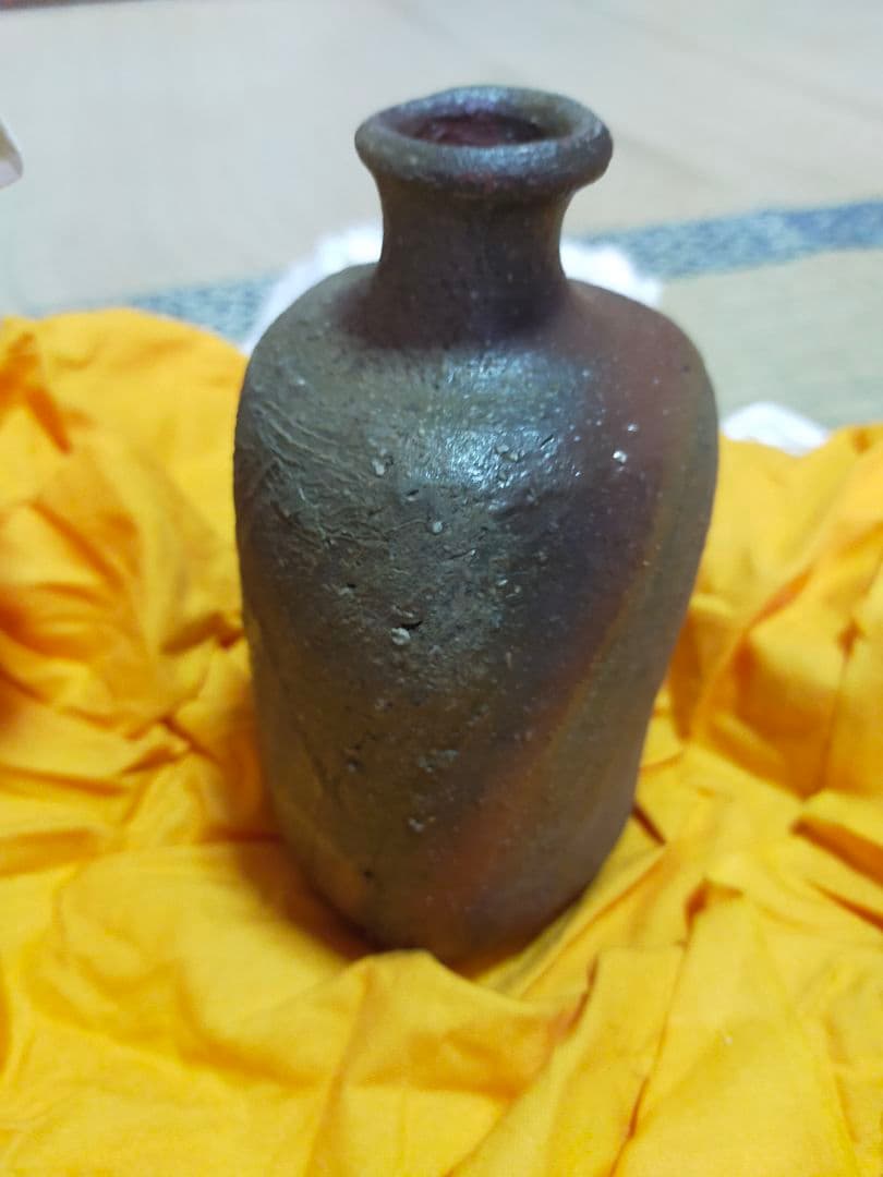 備前焼　三角徳利　池内浄治作　徳利