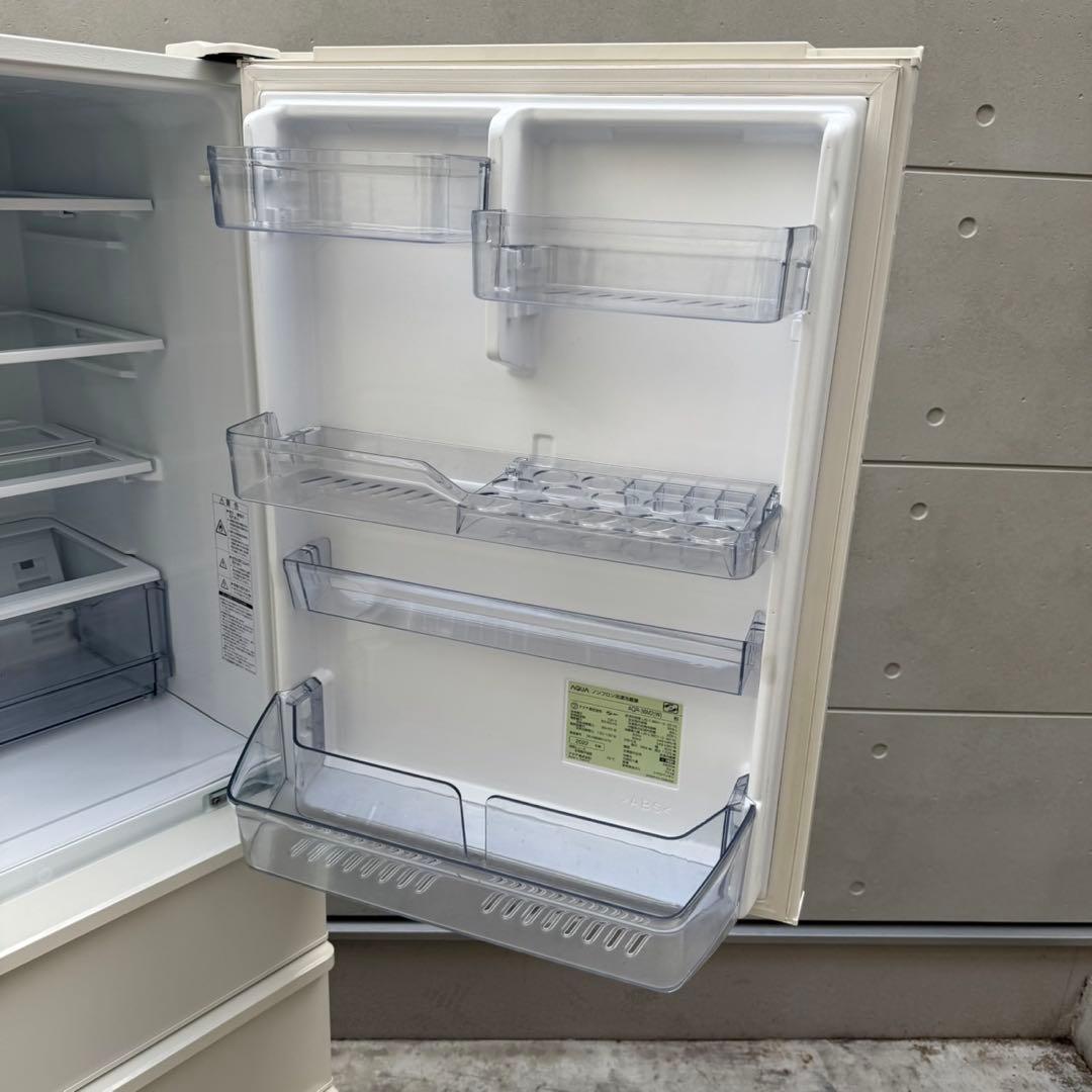 75⭐️2022年製美品★アクア　冷蔵庫　ホワイト　大型　4ドア　355L