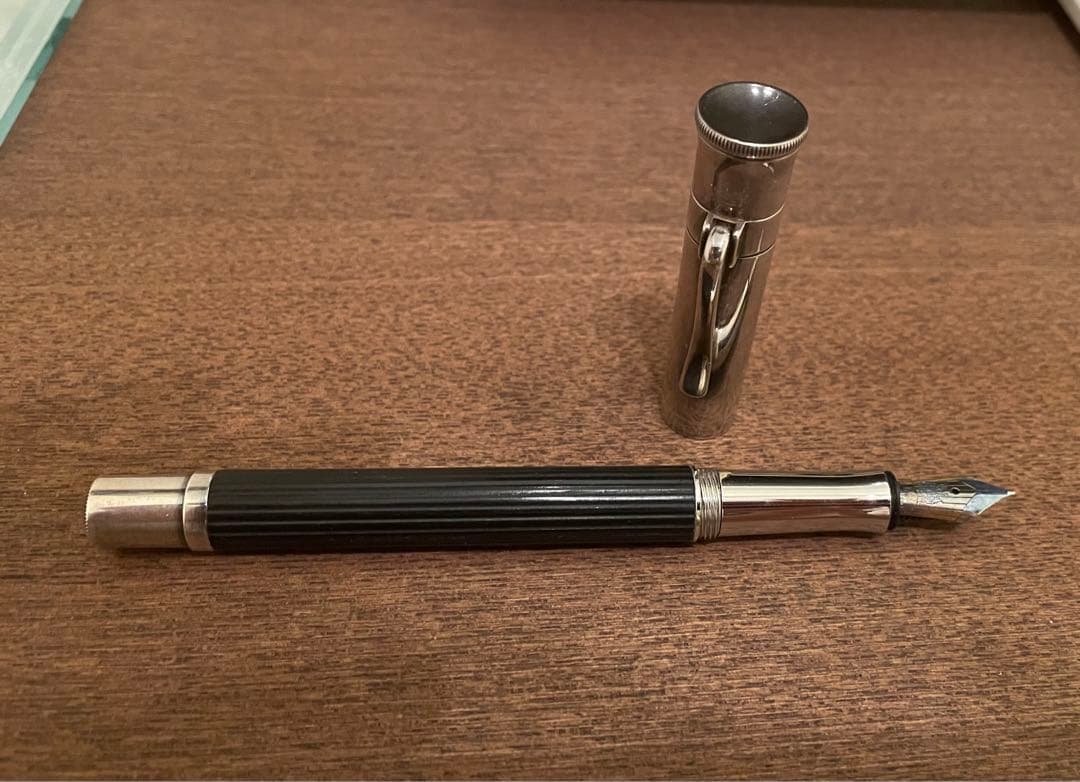 ファーバーカステル 万年筆 クラシック 伯爵 エボニー シルバーコート M