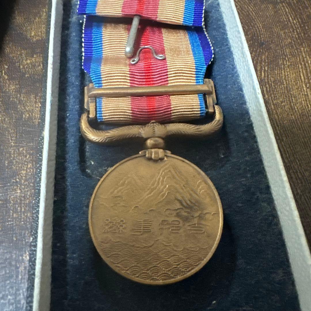 従軍記章　金鵄勲章　勲八等白色桐葉章 日本赤十字社メダル等7点
