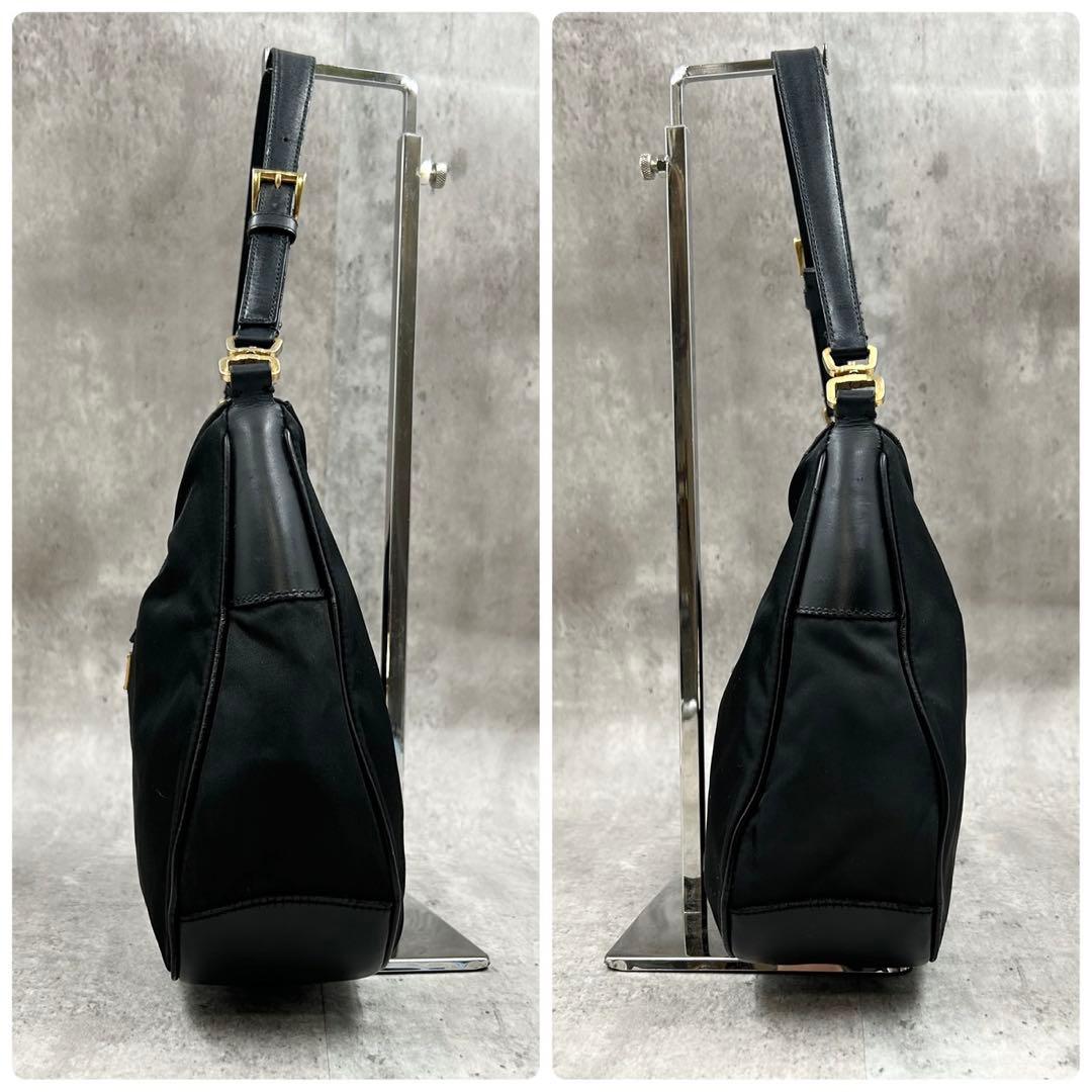 プラダ ワンショルダー 2way ハーフムーン ターンロック 三角ロゴ ネロ