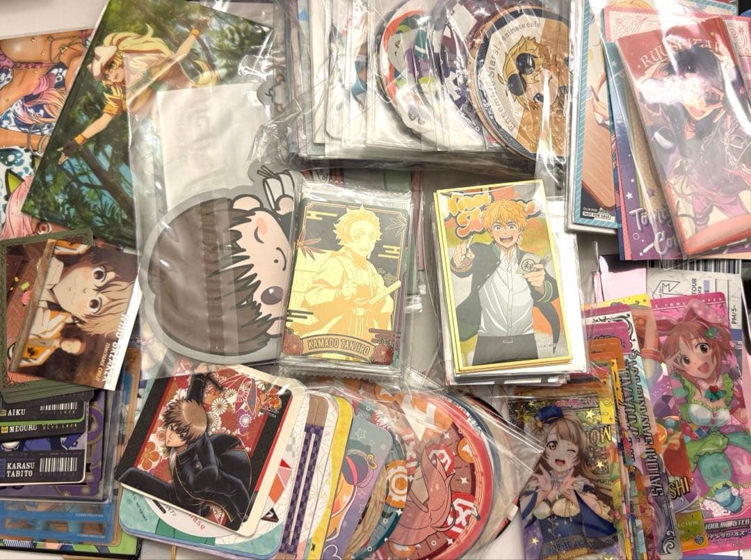 アニメグッズ まとめ売り 超大量 紙類・薄物・平物全般 ノンジャンル