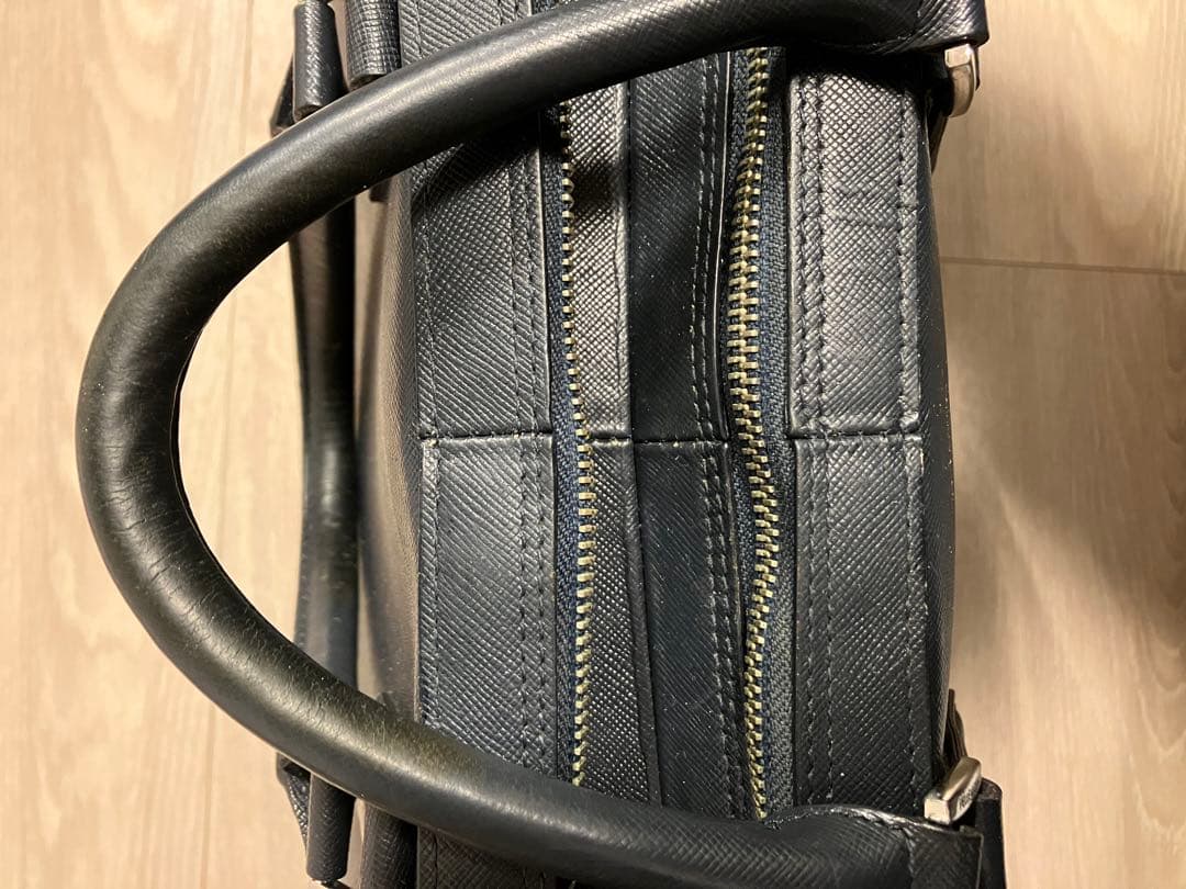 【A4収納可能】ペッレモルビダ　ビジネスバッグ　ショルダーバッグ