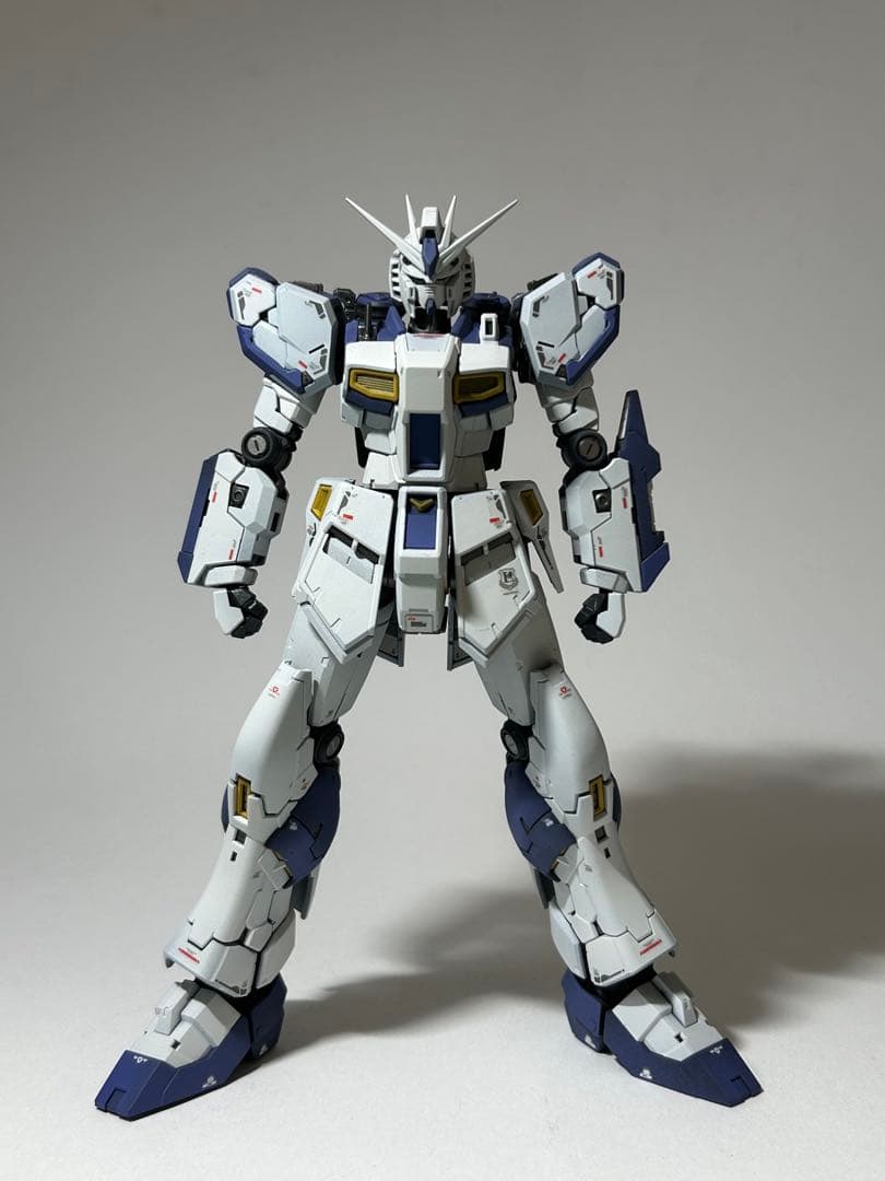 RGνガンダム　全塗装　完成品