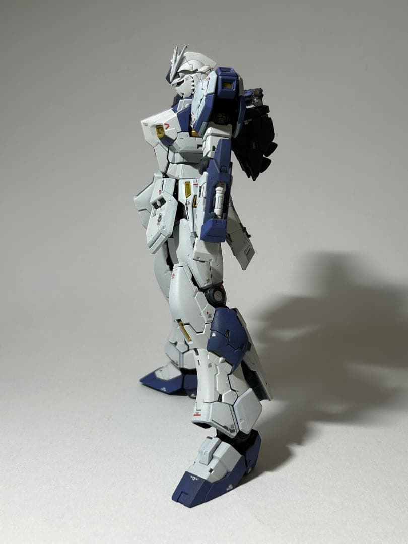 RGνガンダム　全塗装　完成品