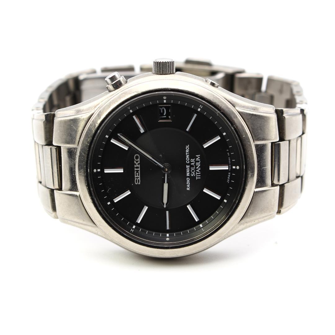 SEIKO 電波ソーラー チタン メンズ 腕時計 クォーツ デイト 廃盤 日本製