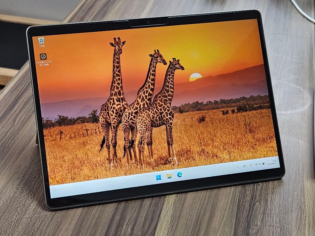 Surface Pro 9本体+純正キーボード付+純正スリムペン2付き