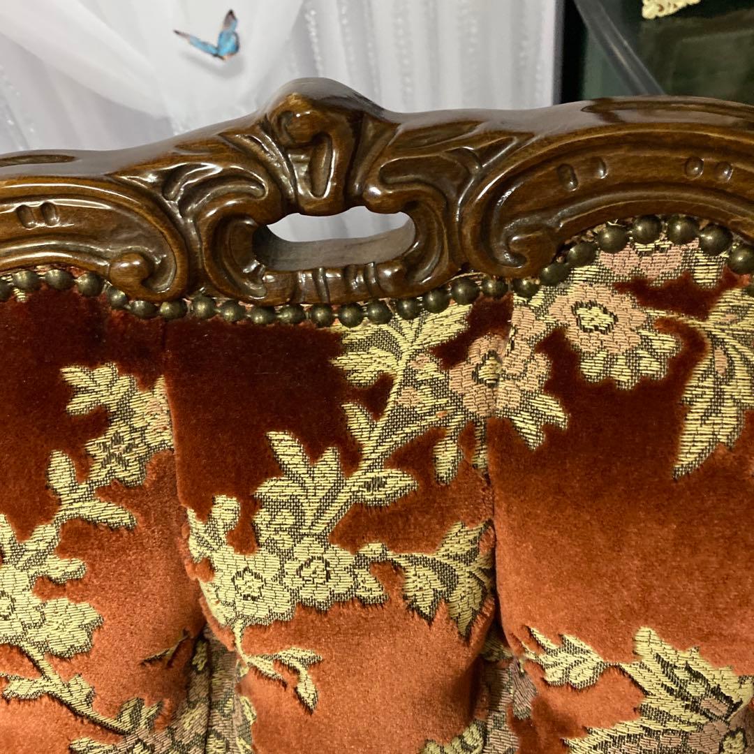 金華山　イタリア　クラシック赤色ベルベットアームソファ