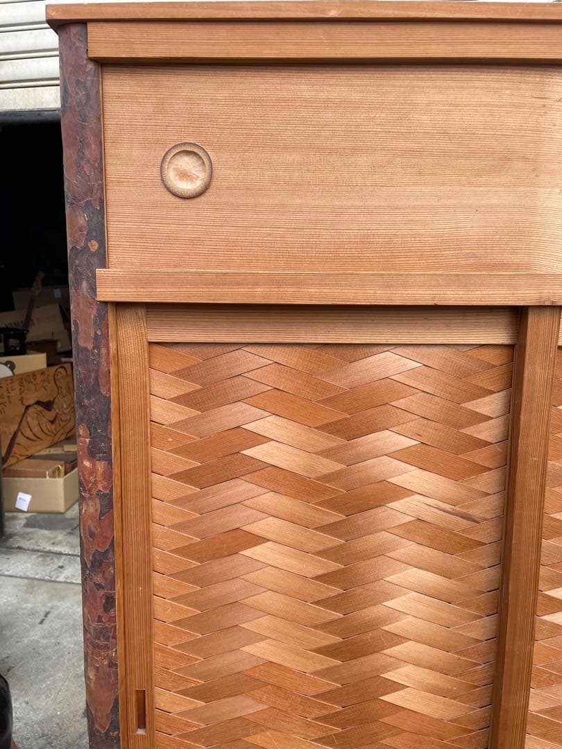 伝統工芸 茶道具　置水屋　水屋箪笥　網代引戸　茶箪笥